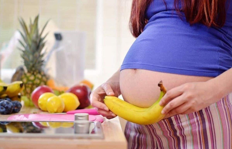 Mẹ bầu 3 tháng cuối nên ăn trái cây gì để dễ sinh hơn?